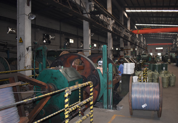 <a href='http://m.hzdsyy.com.cn/' target='_blank'><u>金環(huán)宇電纜</u></a>絞合